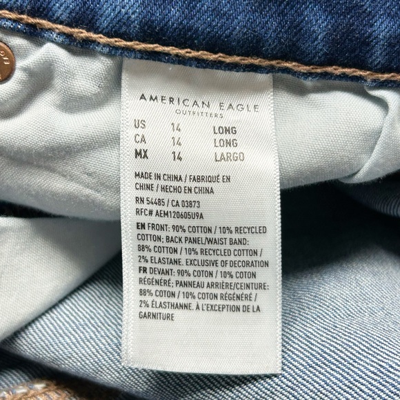 AE Dreamy Drape Strigid Barrel Jean in a Medium Wash Size 14 Long - Picture 4 of 8